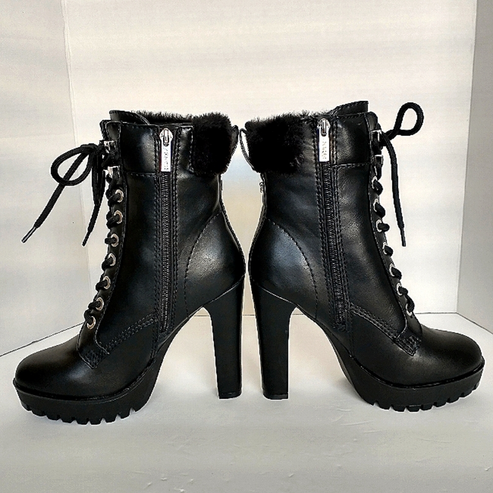 New w/Box Guess Tetian Faux Fur Trimmed Lug Sole Dress Booties Size 6 - Picture 5 of 10